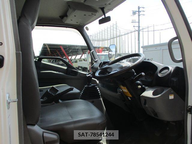 Hino DUTRO 2011-10 340670-13