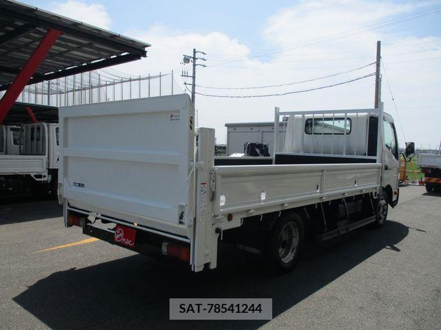 Hino DUTRO 2011-10 340670-2