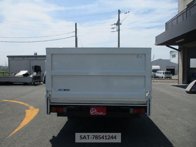 Hino DUTRO 2011-10 340670-4