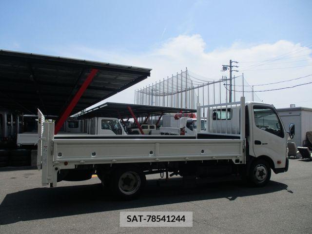 Hino DUTRO 2011-10 340670-6
