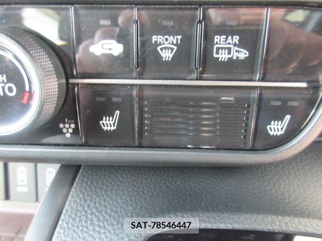 Honda N BOX CUSTOM 2018-02 235811-15