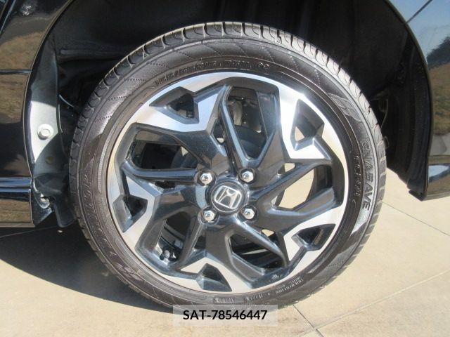Honda N BOX CUSTOM 2018-02 235811-9