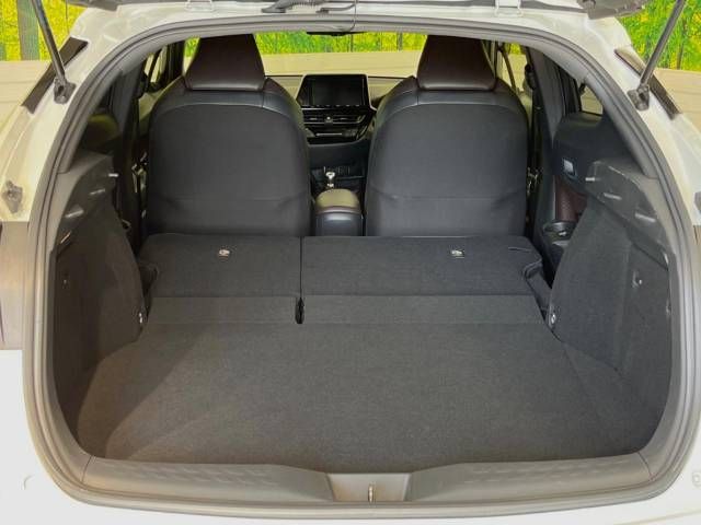 Toyota C-HR 2017-02 12665-11