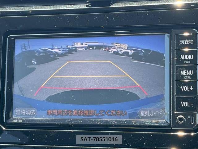 Toyota PRIUS 2017-06 282256-3