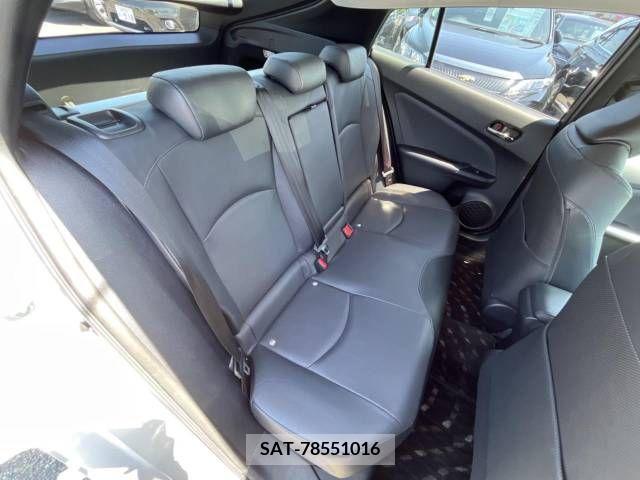 Toyota PRIUS 2017-06 282256-9