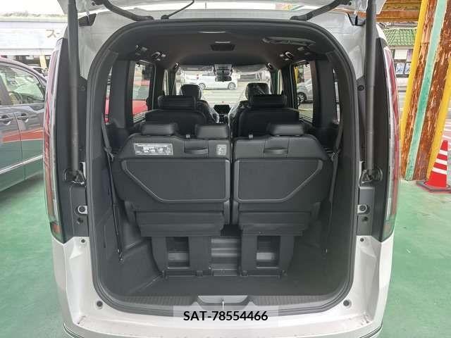 Honda e 2024-04 342649-11