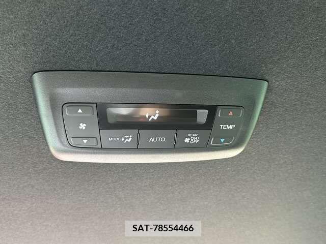 Honda e 2024-04 342649-7