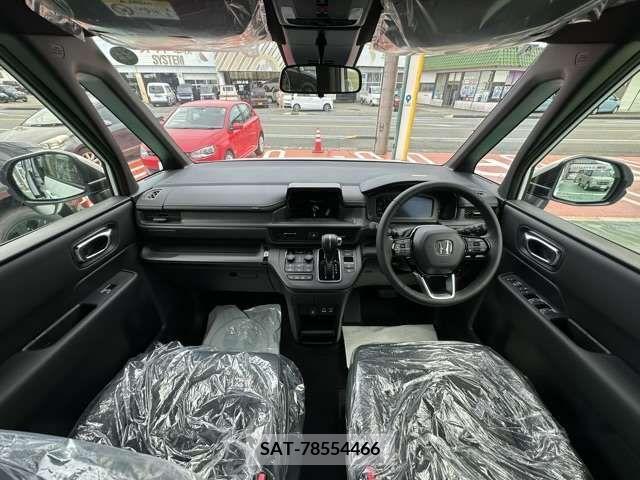 Honda e 2024-04 342649-5