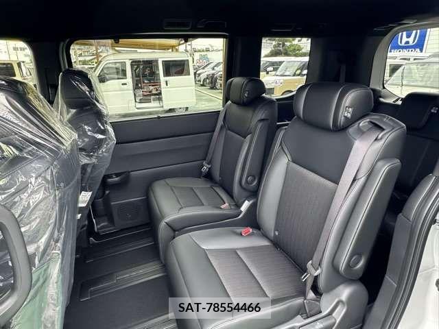 Honda e 2024-04 342649-3