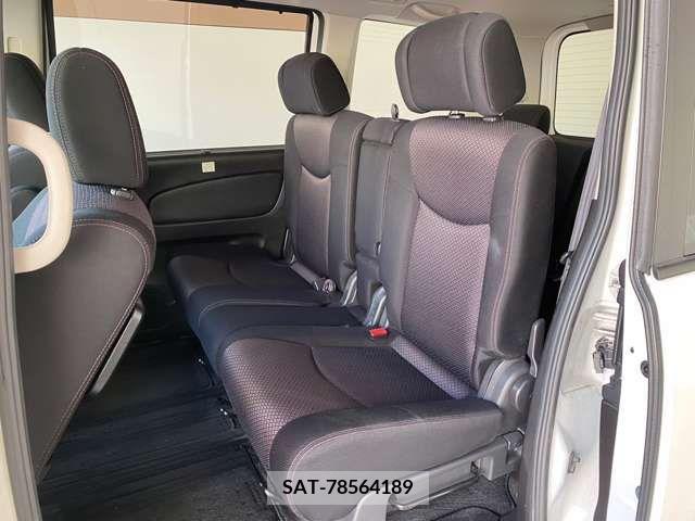 Nissan SERENA 2012-03 393841-7