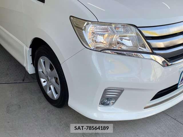 Nissan SERENA 2012-03 393841-19