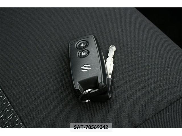 Suzuki SPLASH 2013-01 219124-8