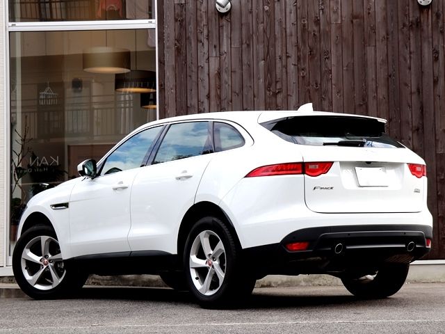 Jaguar F-PACE 2019-03 19224-2