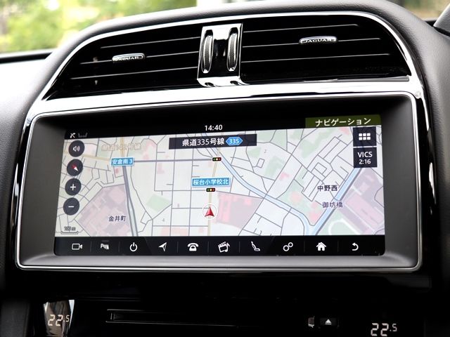 Jaguar F-PACE 2019-03 19224-15