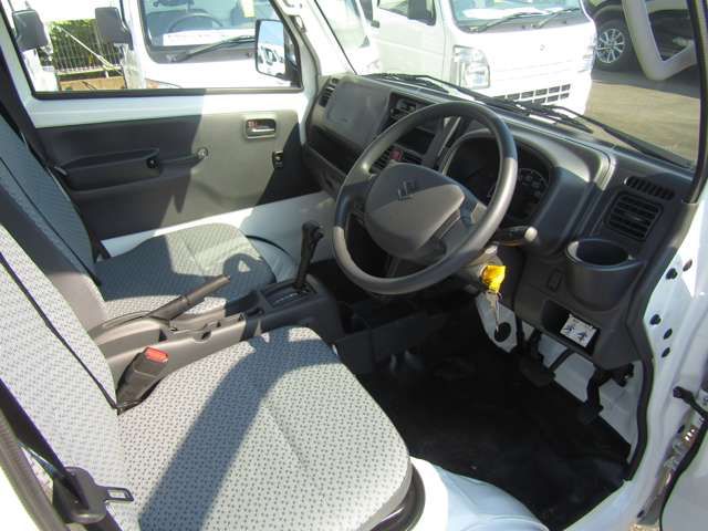 Suzuki CARRY TRUCK 2023-10 16979-15