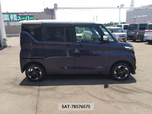 Nissan ROOX 2020-12 300932-3