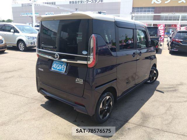 Nissan ROOX 2020-12 300932-1