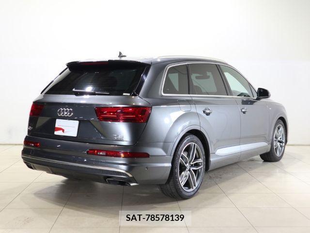 Audi Q7 2017-03 317765-7
