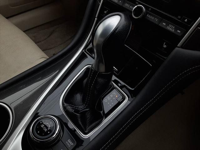Nissan SKYLINE 2014-11 187177-25