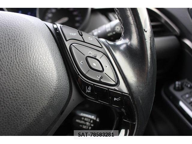 Toyota C-HR 2017-09 323006-5