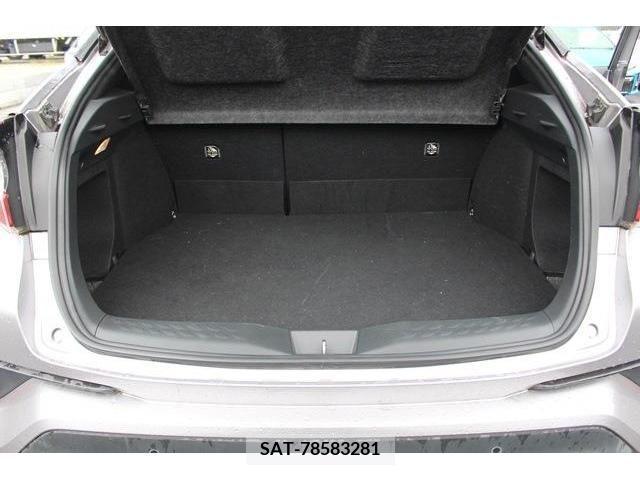 Toyota C-HR 2017-09 323006-18