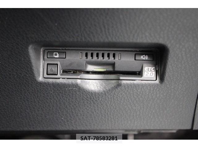 Toyota C-HR 2017-09 323006-7
