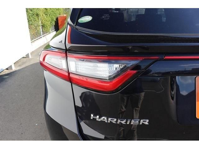 Toyota HARRIER 2017-09 184176-6
