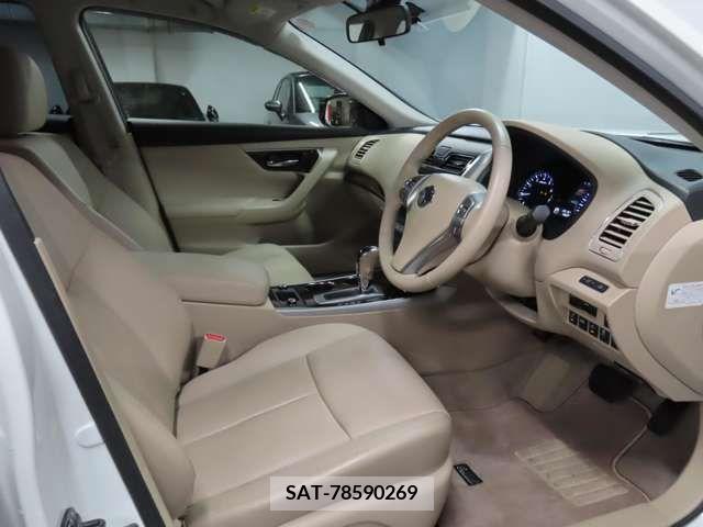 Mitsuoka GALUE 2015-12 222929-9