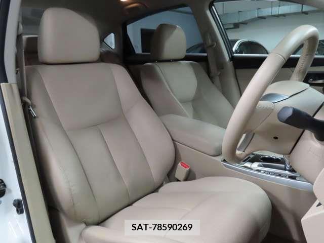 Mitsuoka GALUE 2015-12 222929-10