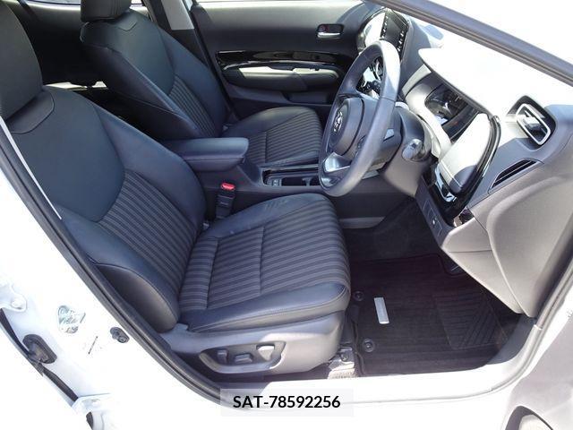 Toyota AQUA 2021-08 260653-8