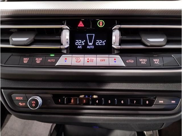 Bmw 1 SERIES 2022-08 4303-18