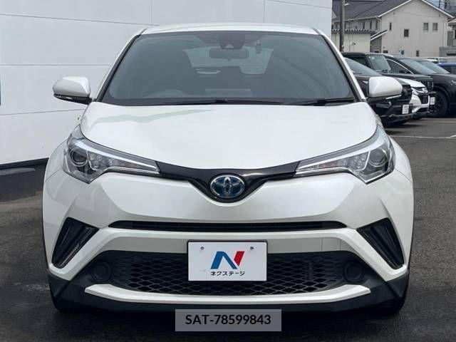 Toyota C-HR 2017-07 322993-14