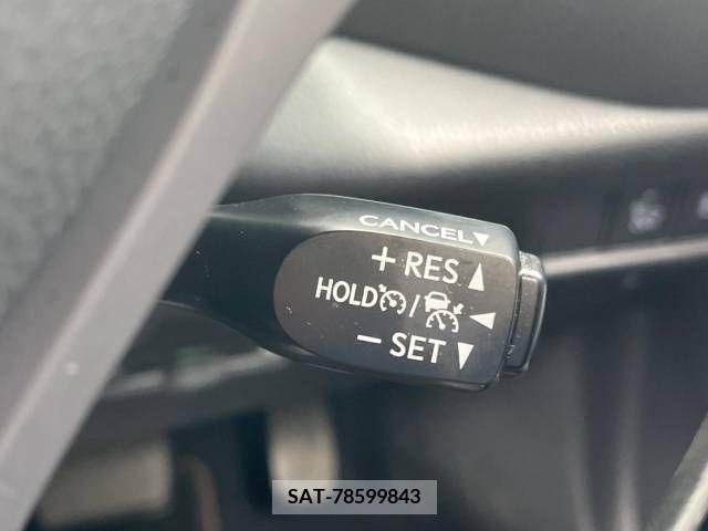 Toyota C-HR 2017-07 322993-5