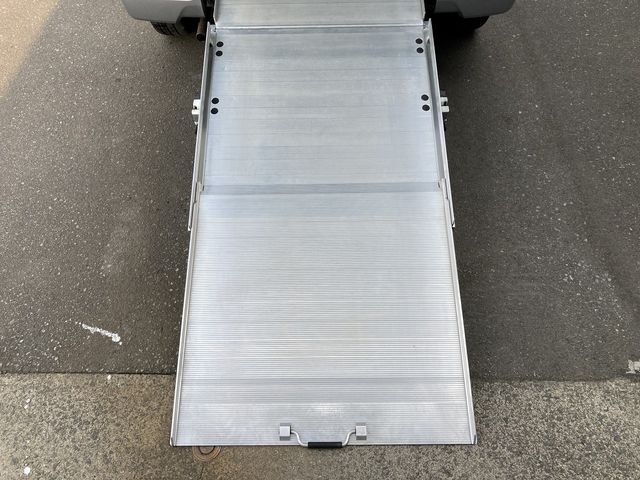 Daihatsu HIJET CARGO 2018-04 7563-8