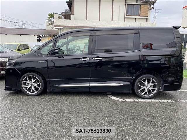Toyota VOXY HYBRID 2016-04 242901-10