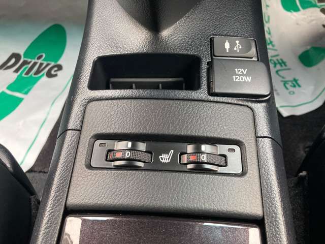 Lexus HS 2013-02 5592-8
