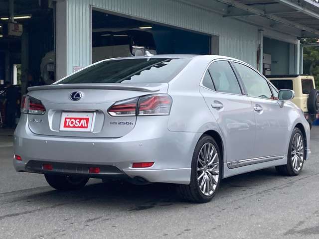 Lexus HS 2013-02 5592-1