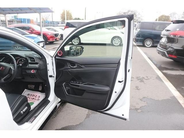 Honda CIVIC 2017-12 181498-9