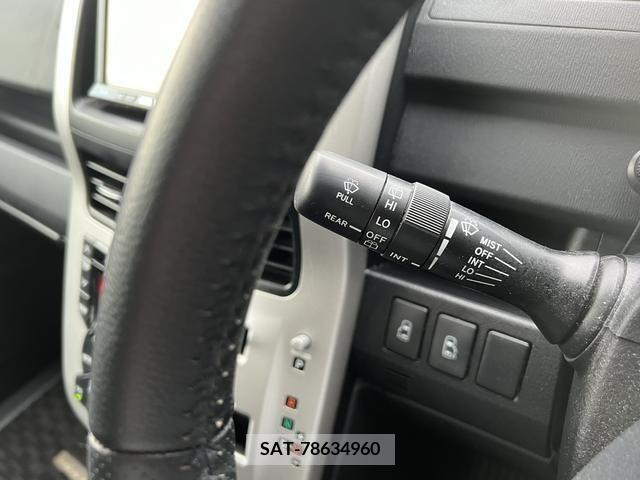 Toyota VOXY 2011-07 289232-8