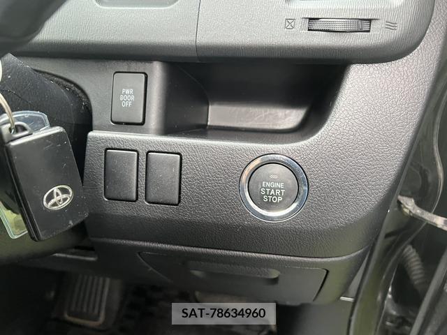 Toyota VOXY 2011-07 289232-5