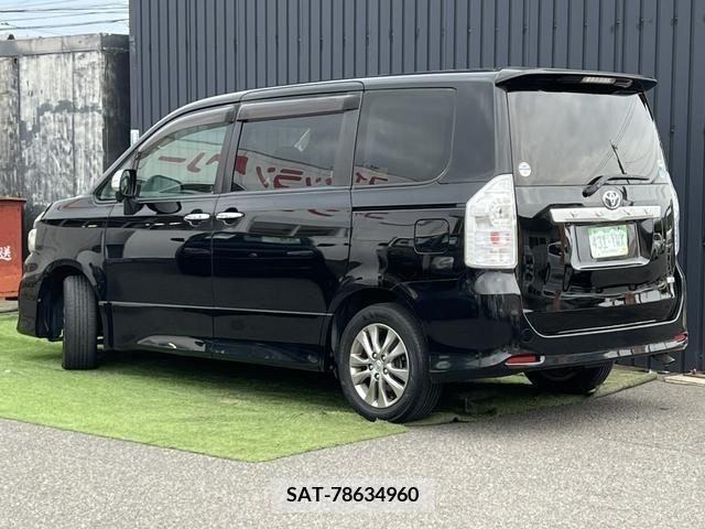 Toyota VOXY 2011-07 289232-16
