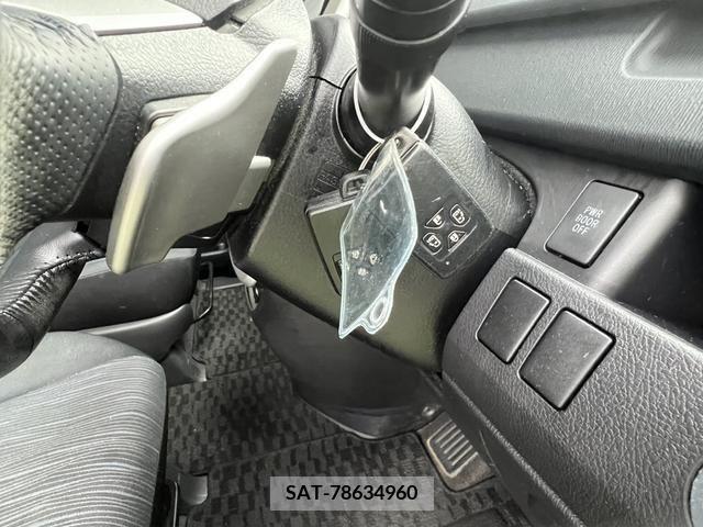 Toyota VOXY 2011-07 289232-11
