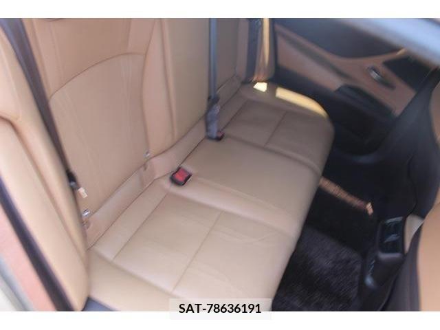 Lexus ES 2018-12 354375-10