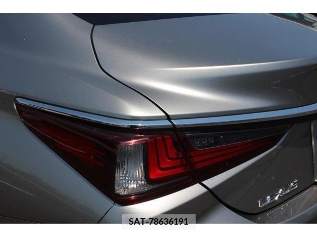 Lexus ES 2018-12 354375-7