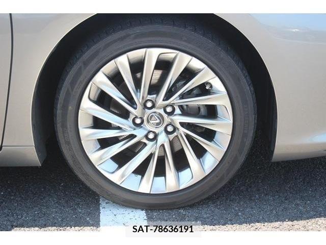 Lexus ES 2018-12 354375-5