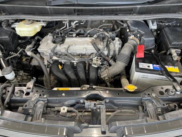 Toyota VOXY 2014-03 19851-19