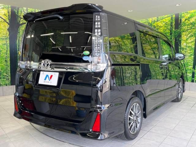 Toyota VOXY 2014-03 19851-18