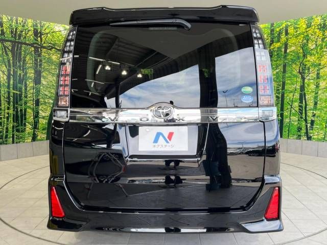 Toyota VOXY 2014-03 19851-16