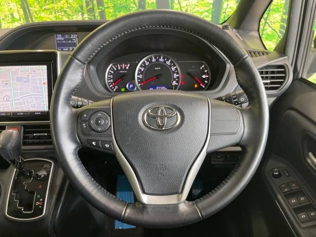 Toyota VOXY 2014-03 19851-12