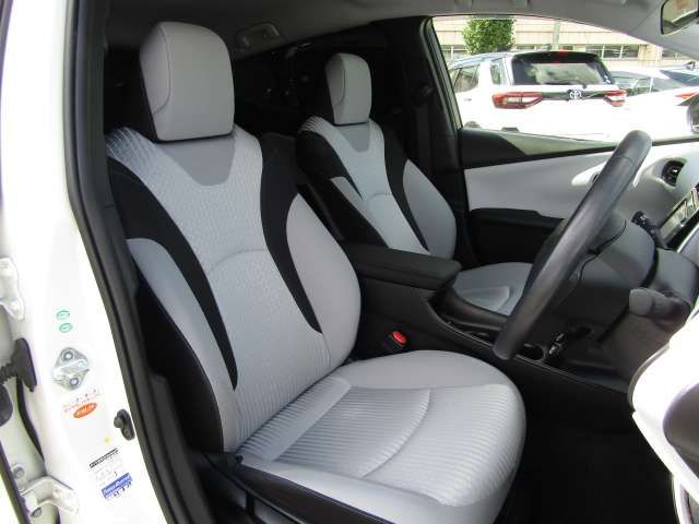 Toyota PRIUS 2016-06 182677-11